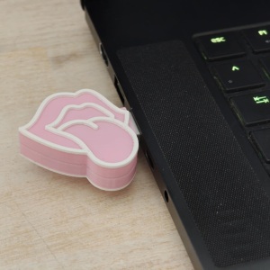 3D prinditud mälupulga ümbris